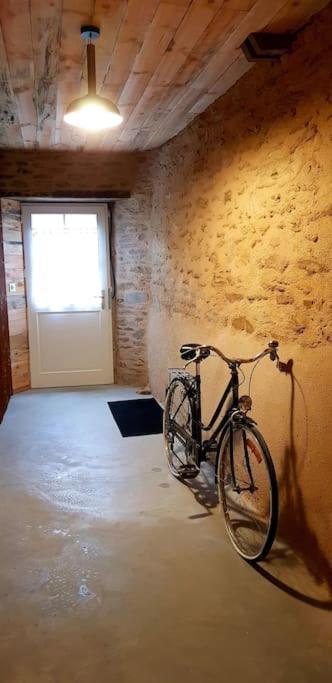 Studio cosy, centre historique Malestroit Apartamento Exterior foto